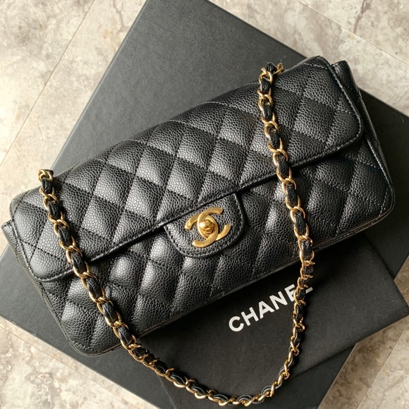 CHANEL Handbags - ⭐️AUTHENTIC CHANEL CAVIAR FLAP BAG⭐️